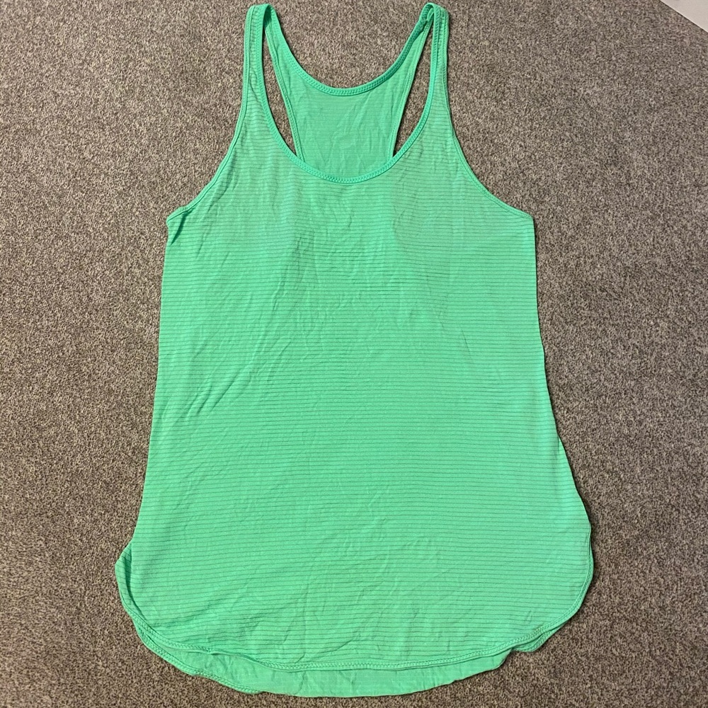 Green Lululemon racerback tank size 8 like new